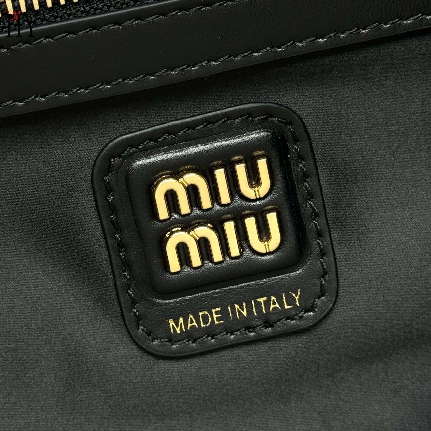 Miu Miu "Beau patent leather shoulder tote bag Black"