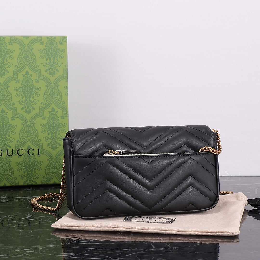 GUCCI "Calfskin Matelasse Super Mini GG Marmont Shoulder Bag Black"