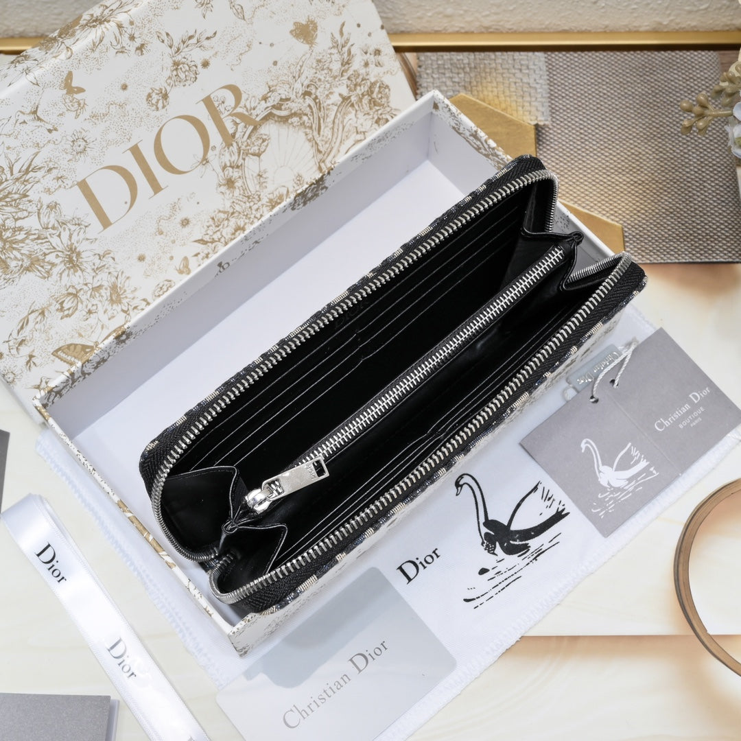 Dior "Blue Dior Oblique Jacquard Long Zipped Wallet"