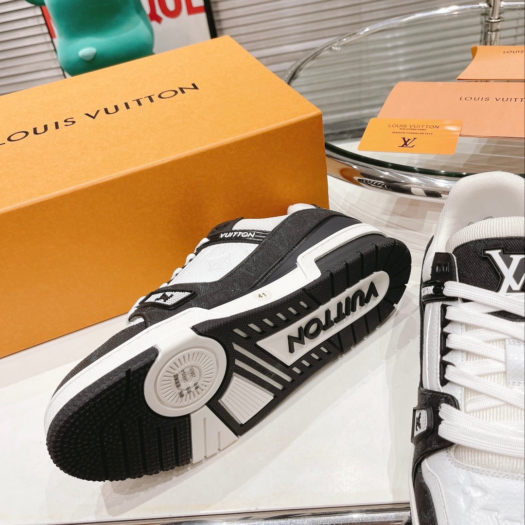 Louis Vuitton Trainer "Denim Noir"