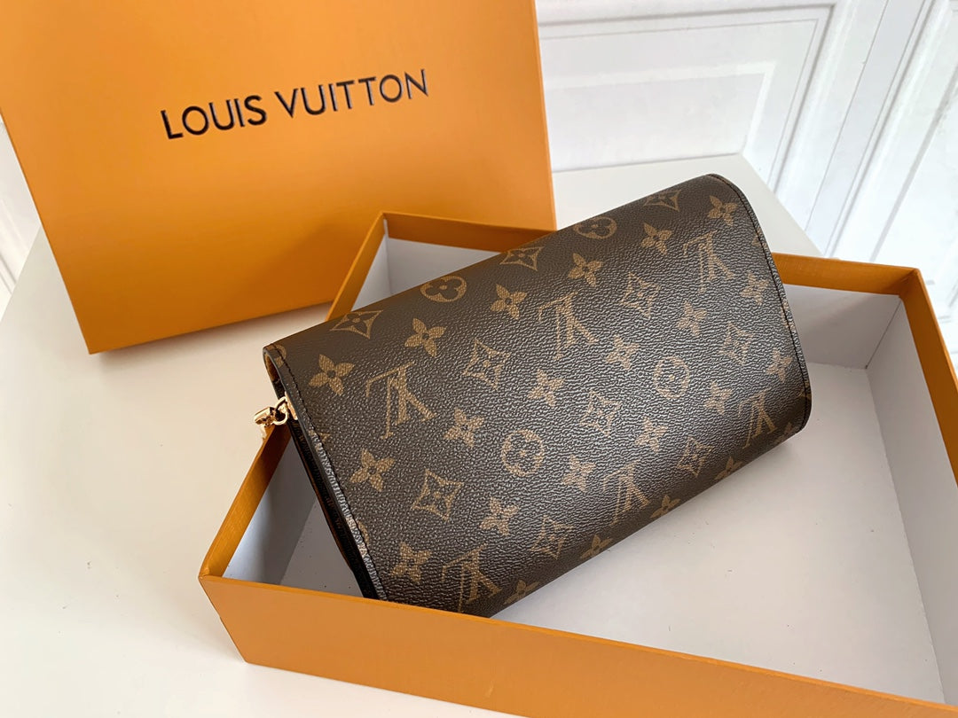 Louis Vuitton "Rouge Calfskin Leather Chain Louise MM Bag"