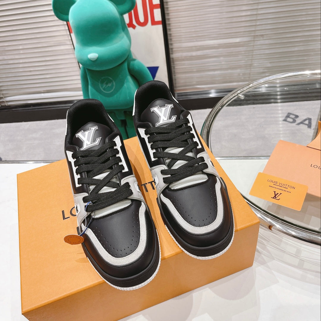 Louis Vuitton Trainer "Black Grey White"