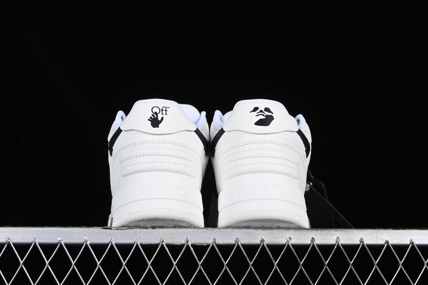 Out of office lace up „White Black"