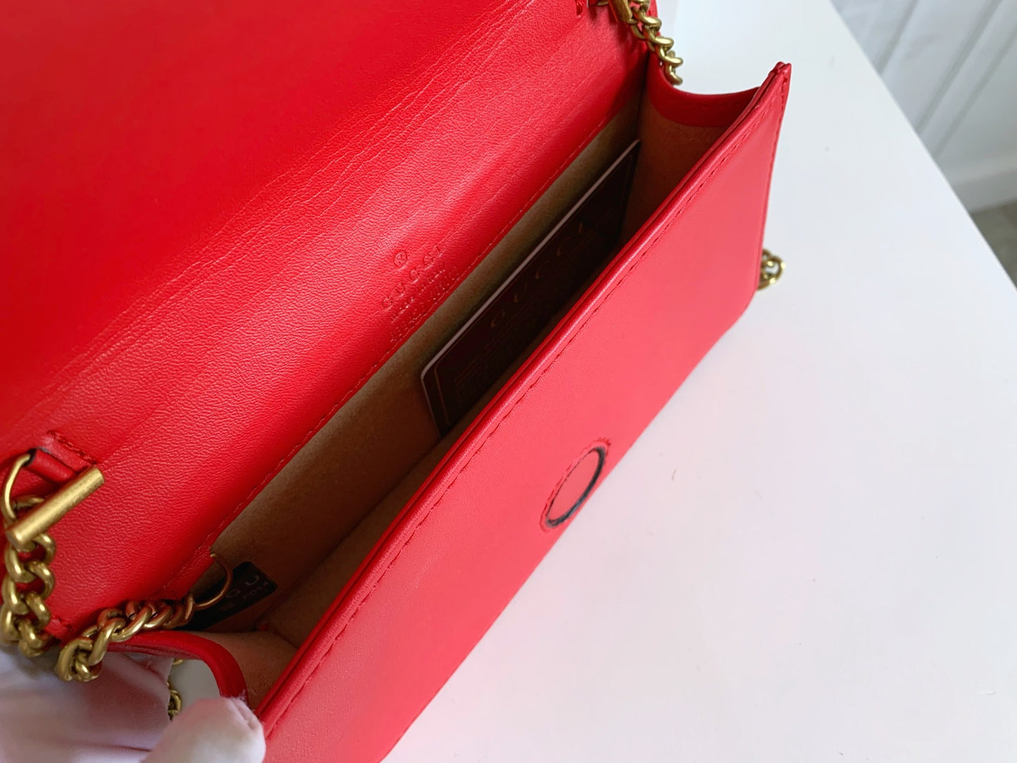 Gucci "Calfskin Matelasse GG Marmont Mini Bag Red"