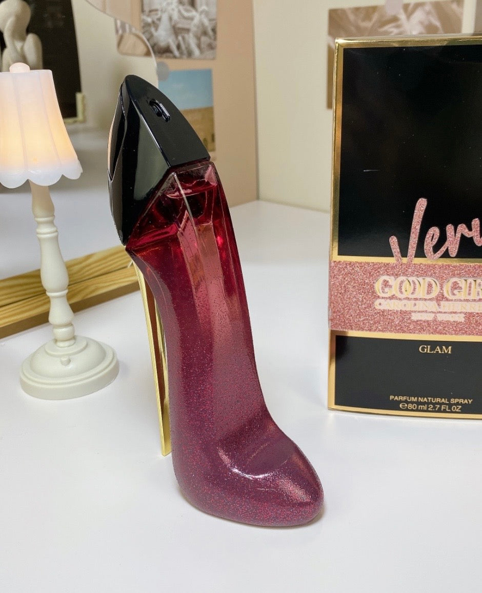 Carolina Herrera “Very Good Girl Glam”