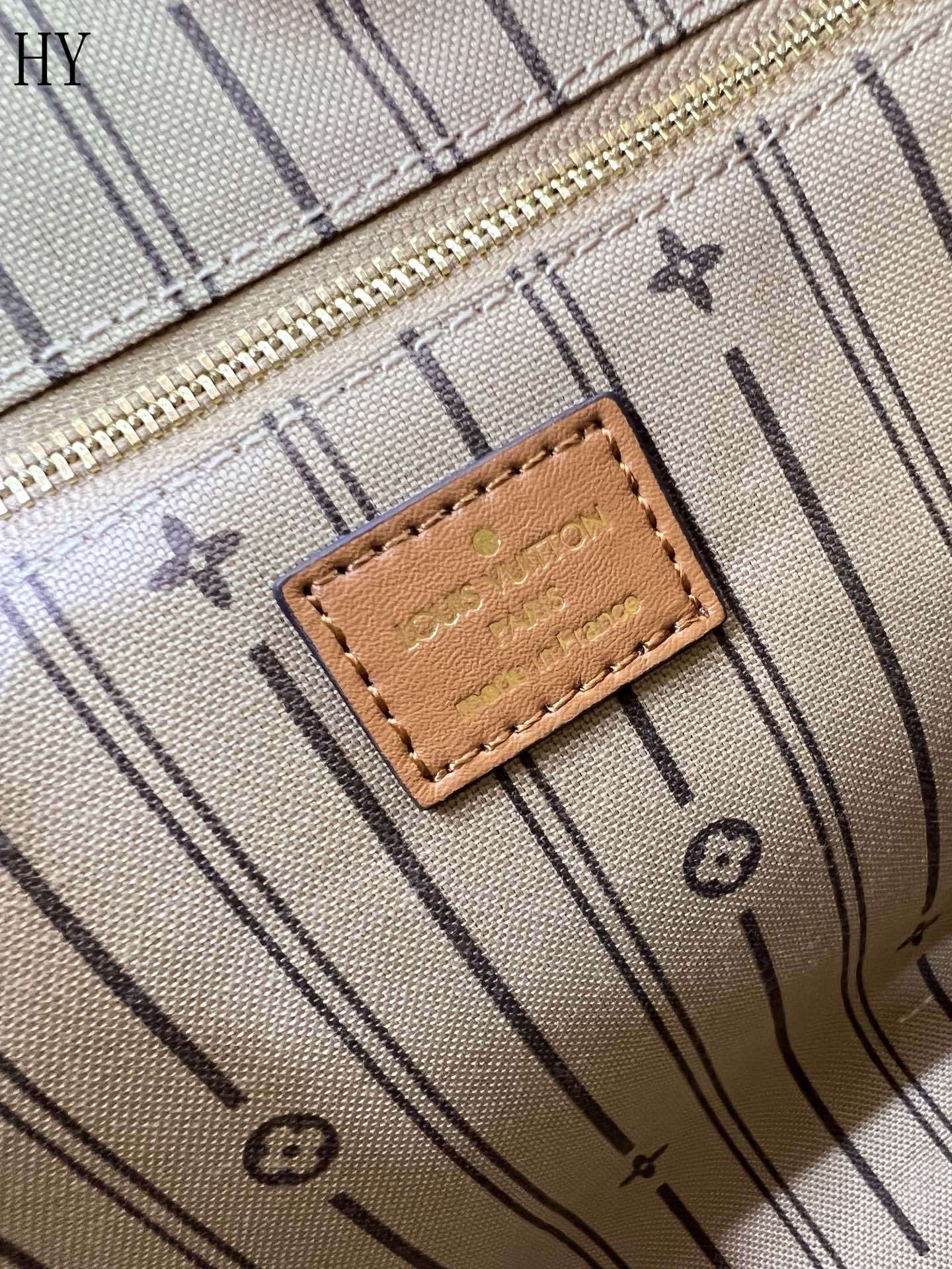 Louis Vuitton "Damier Azur Neverfull"