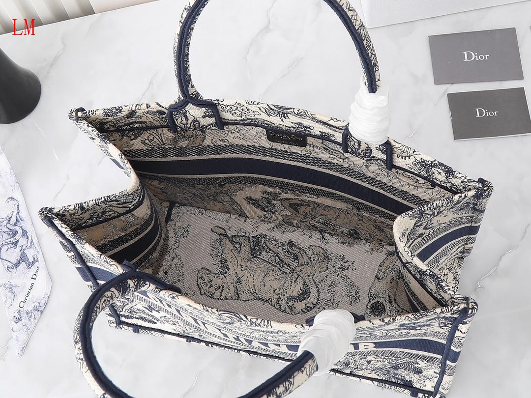 Dior "Medium Book Tote Blue"