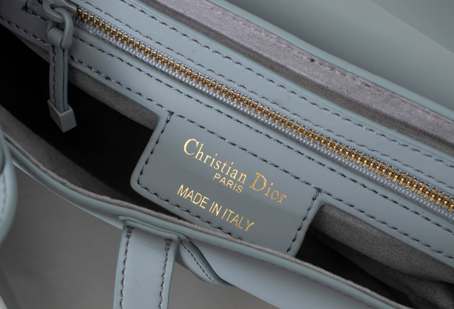 Dior "Ultra Matte Saddle Shoulder Bag Grey"