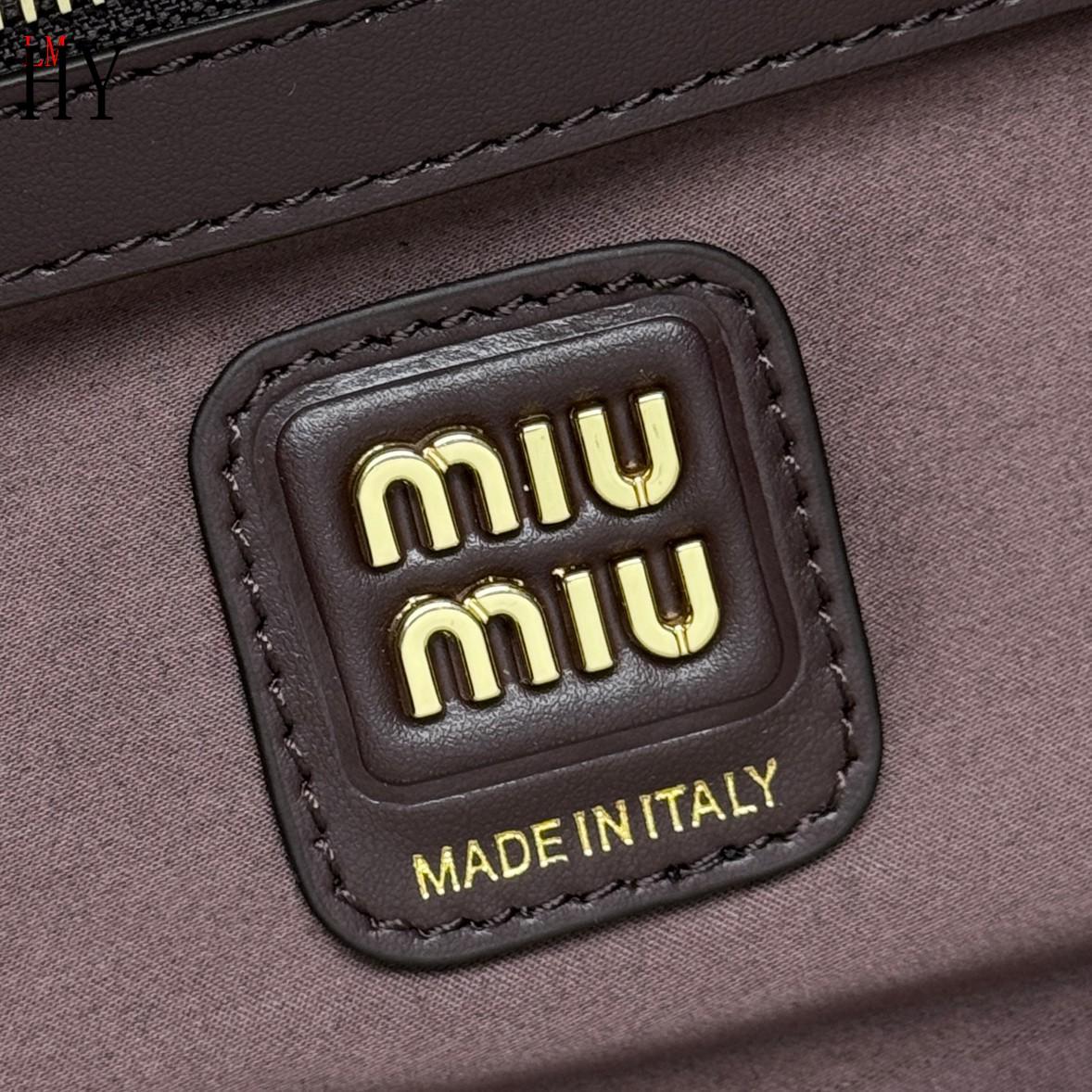 Miu Miu "Beau patent leather shoulder tote bag Brown"