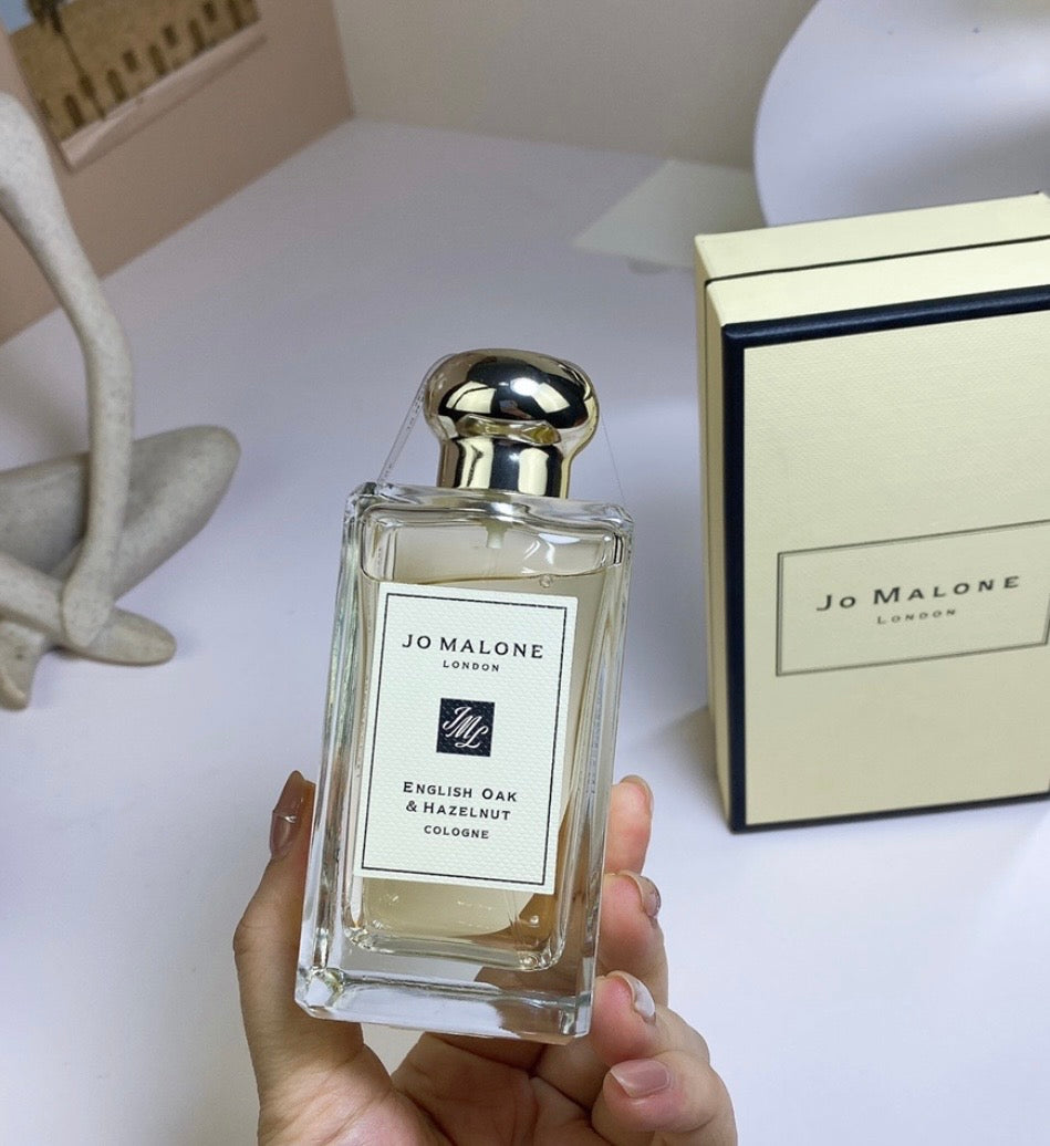 Jo Malone “English Oak Hazelnut”