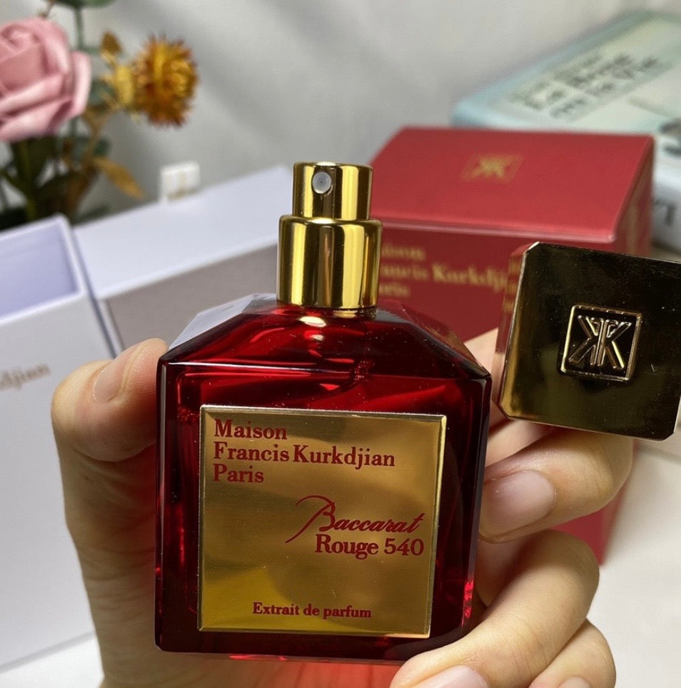 Maison Francis Kurkdijan “Baccarat Rouge540 Extrait” 2.4