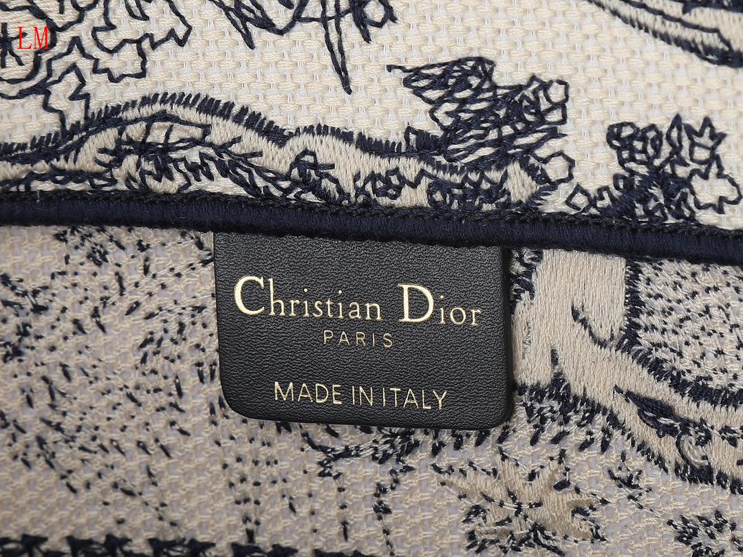 Dior "Medium Book Tote Blue"