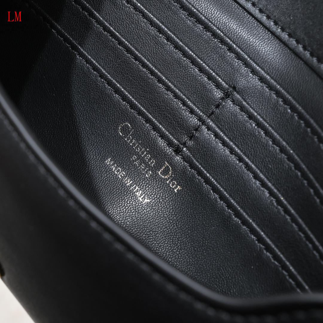 Dior "Bobby East-West Pouch With Chain Black"