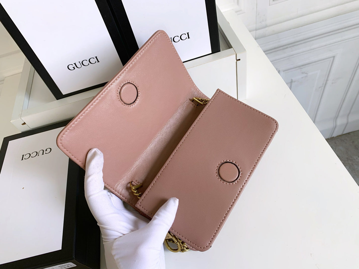 Gucci "Calfskin Matelasse GG Marmont Mini Bag Pink"