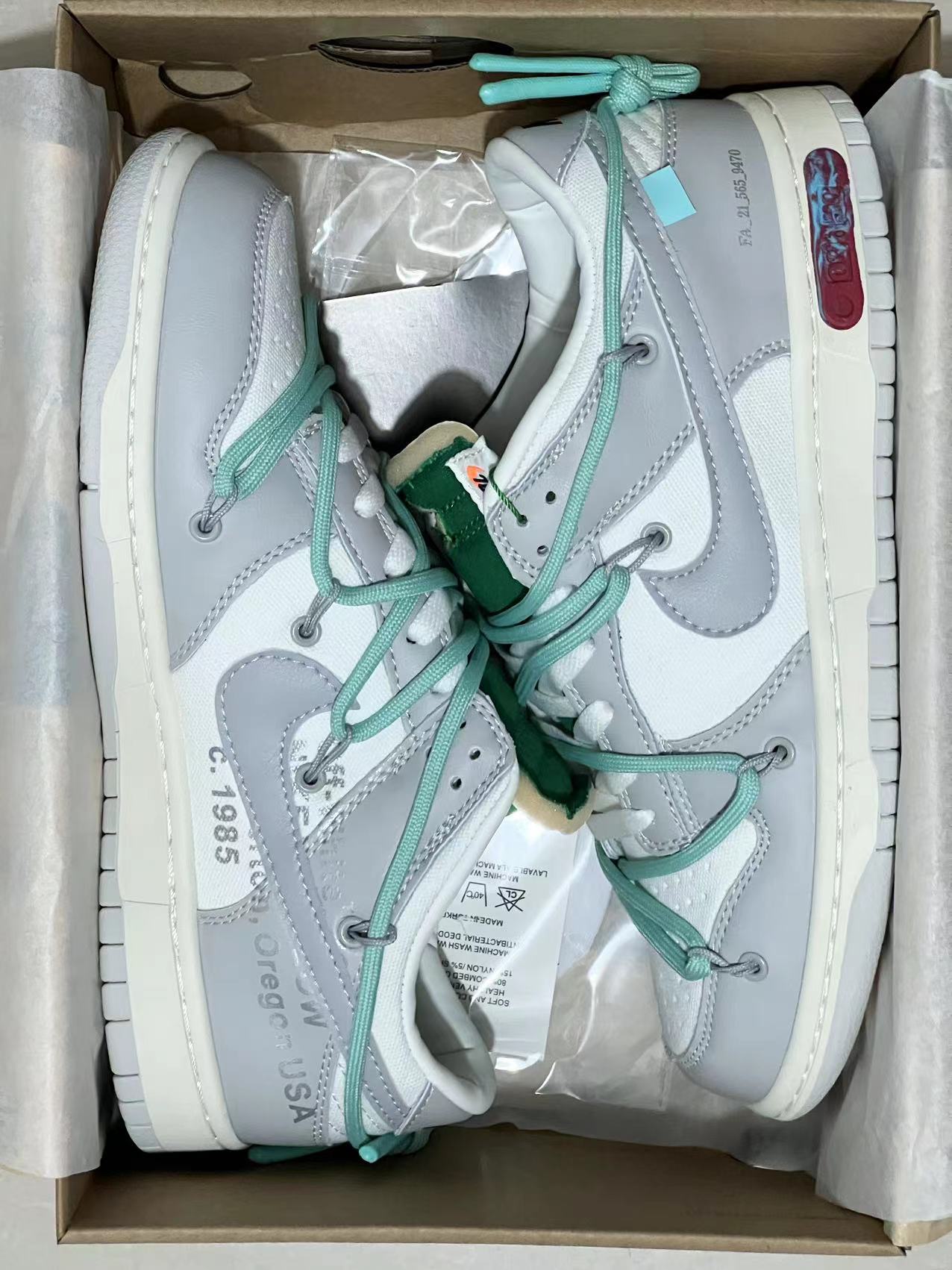 Off-White x Nike Dunk SB Low "Lot 7"