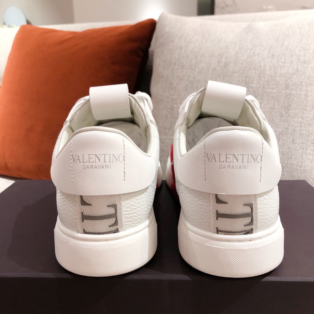 Vl7n „White and Red"