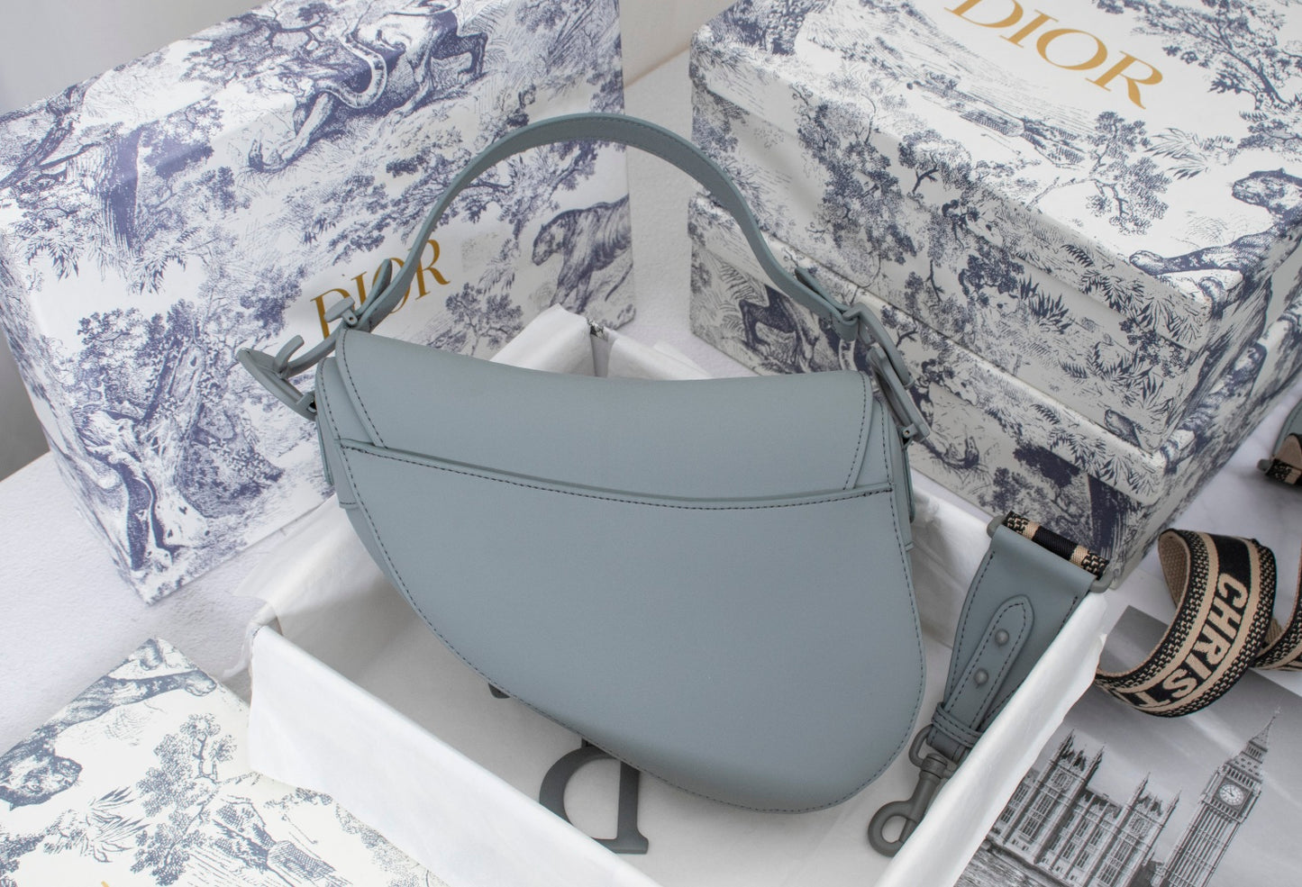 Dior "Ultra Matte Saddle Shoulder Bag Grey"