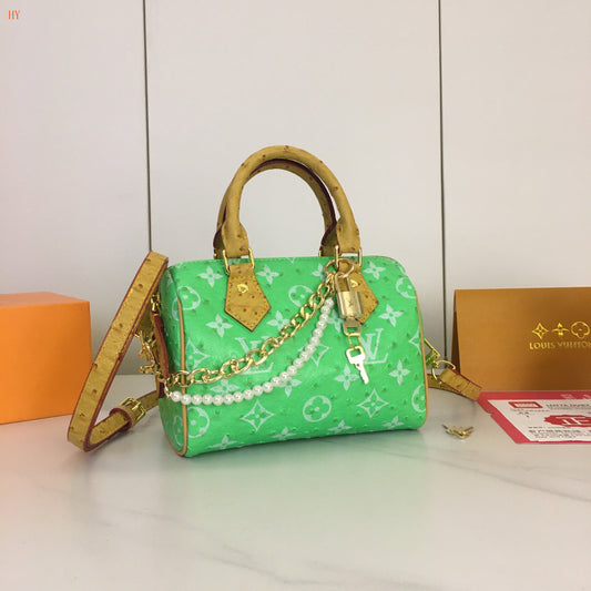 Louis Vuitton "Speedy P9 Ostrich Leather"