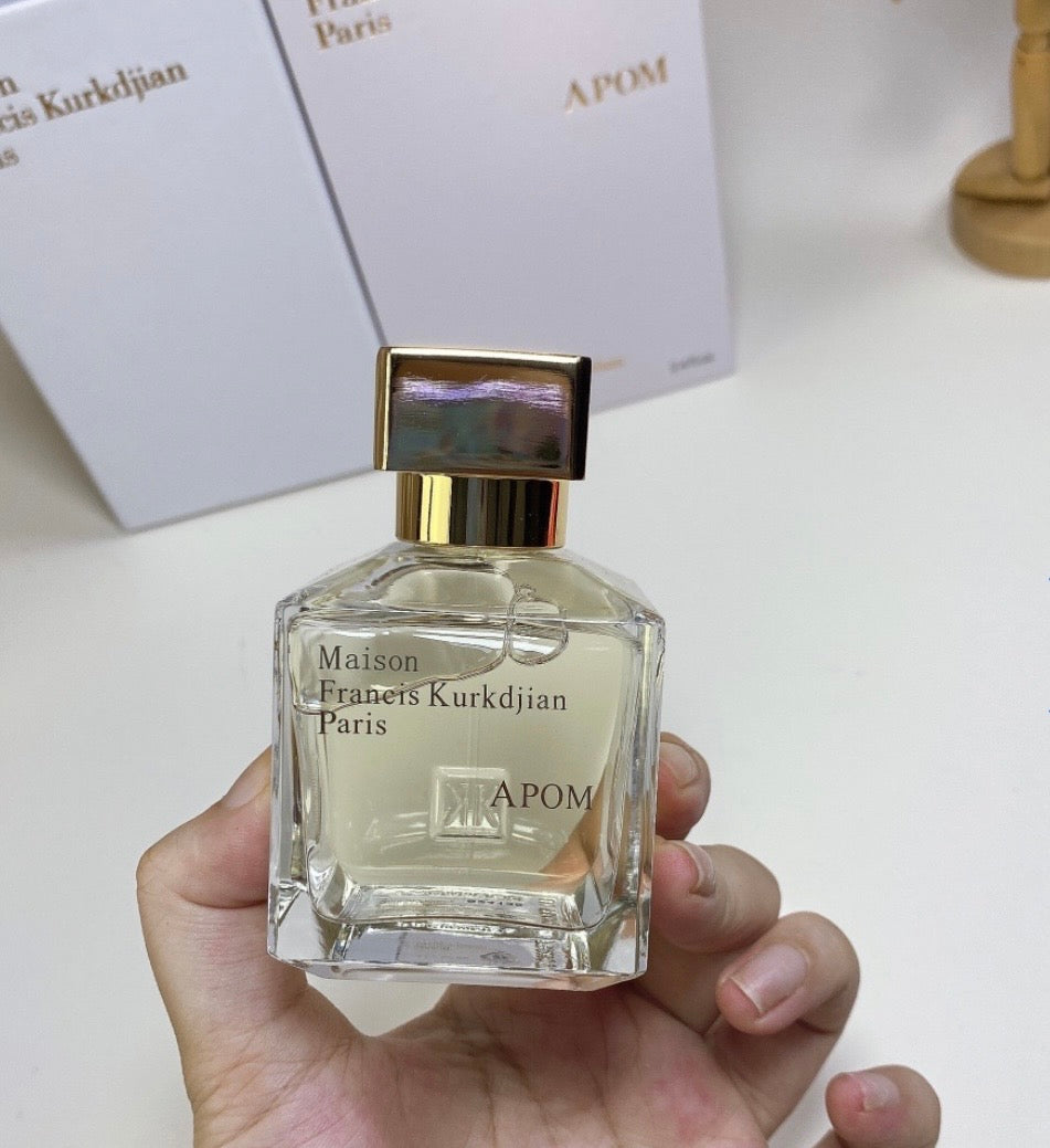 Maison Francis Kurkdijan “APOM Pour Femme”