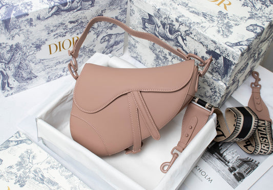 Dior "Ultra Matte Saddle Shoulder Bag Beige"