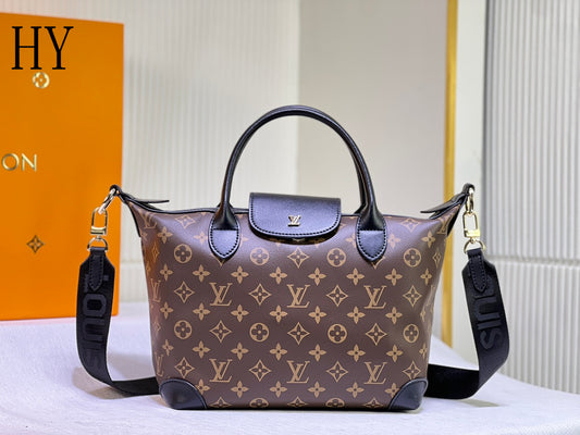 Louis Vuitton "Damier Azur Neverfull Black"